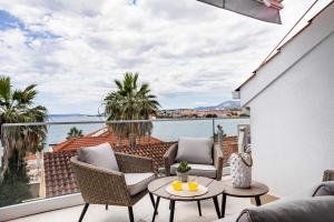 Sea view APARTMENT PEPE