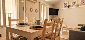 Appartements Charmant appartement : photos des chambres