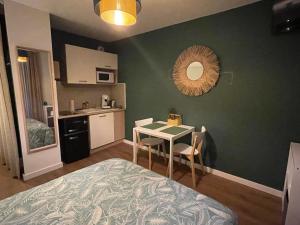 Joli studio piscine et parking 3km Honfleur