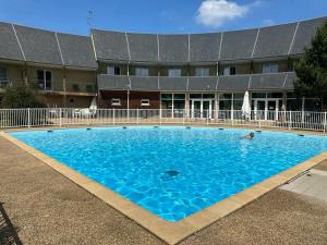 Appartements Joli studio piscine et parking 3km Honfleur : photos des chambres