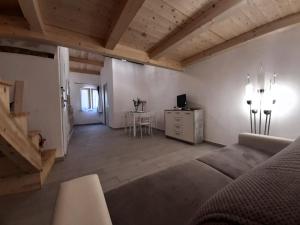 Nice apt in a street in old town