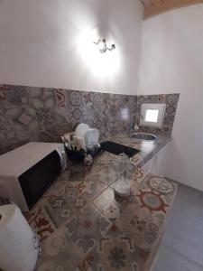 Nice apt in a street in old town img11