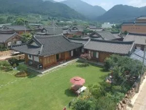 Suncheon Sagyejeol Haeoreum Hanok Pension - Boseong