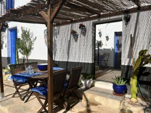 Casa Meraki - Entire Private Suite , 1 bed , Lounge Kitchen , Shower Room & More