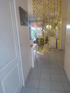Sejours chez l'habitant Room to share in a house close to the Olympic Games (Possibility for you to rent the whole house if you prefer) : photos des chambres