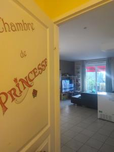Sejours chez l'habitant Room to share in a house close to the Olympic Games (Possibility for you to rent the whole house if you prefer) : photos des chambres