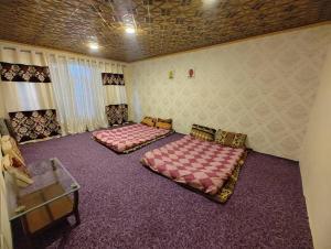 2 BHK Apartment in Srinagar