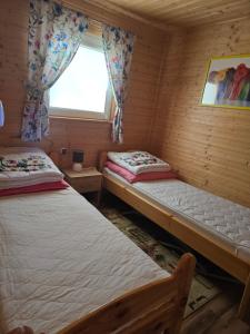 Domki U Julka Nad Jeziorem Solińskim z Jacuzzi