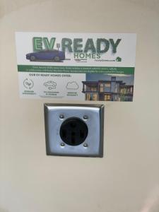 The Pet Palace 3br25ba Ev-ready