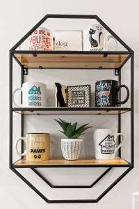 The Pet Palace 3br25ba Ev-ready