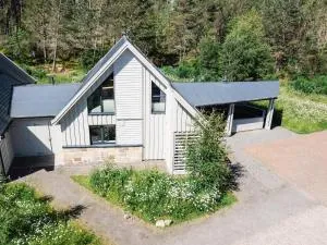 Mountain Hare Apartment - 金尤西