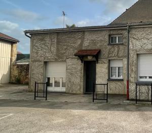 Appartements Au calme - Maison duplex Parking : photos des chambres