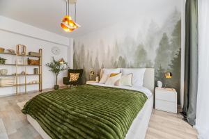 Evergreen Escape Apartment Coresi