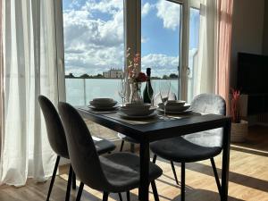 MiCasa OL - Modernes Penthouse - Stellplatz - Küche - WLAN - Dachterrasse