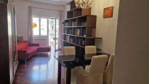 Via Tiburtina vicino Università e Stazione intero appartamento per la tua vacanza a Roma