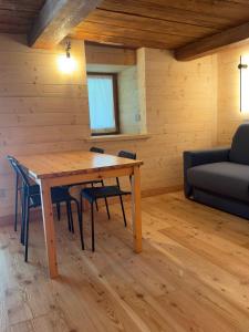 Stilish wooden chalet fully renovated near the lifts