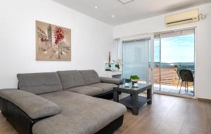 Nice Apartment In Sibenik 