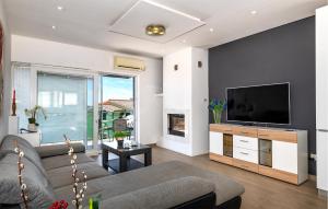 Nice Apartment In Sibenik 