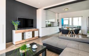 Nice Apartment In Sibenik 