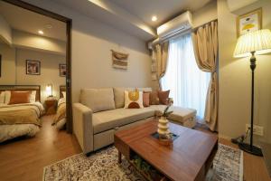 Brand New Open ROOM MD 401 Max 6pax