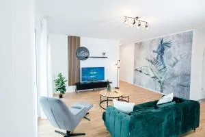 koCASA-Apartments 02, Design, City-Center Böblingen, Stellplatz, Balkon, Waipu-Tv - 伯布林根