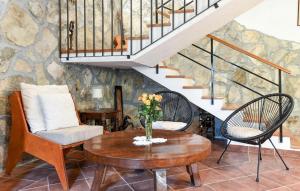 Awesome Home In Podstrana