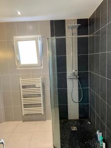 Villa au calme en lisière de forêt