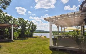 2 Bedroom Lovely Home In Szczecin