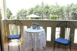 Garden house with stunning views - Néa Goniá