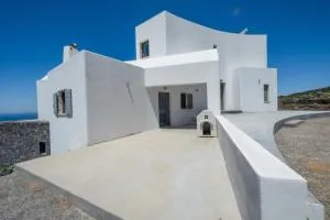 White Ibex - 安坡里奥圣托里尼