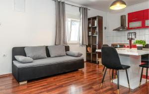 Awesome Apartment In Sibenik