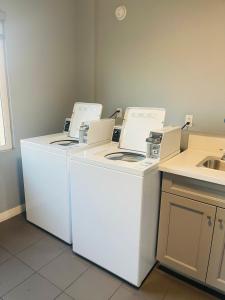 1 Bedroom 1 Bathroom Near Crypto Center