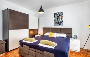 Awesome Apartment In Sibenik