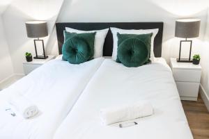 6-Bed Aircon House Diaz 60m2, many bedrooms