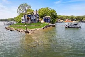 Lakefront 5BR 6BA Home and Cabin amazing views - Edwards