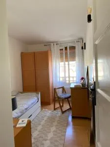 Chambre Simple Paisible Proche de Paris - 德朗西