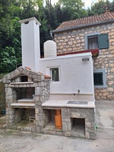 Old stone house Danka