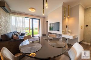 Lake Rental P r a t u m 26