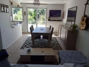 Les baigneurs apt très calme 2 chambres 58 m2 parking privé et balcon - 厄镇