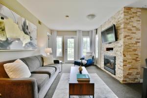 Luxury Garden View Jacuzzi Suite Pool Sauna Gym