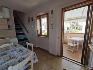 L06 - Trilocale a 300 mt dal mare