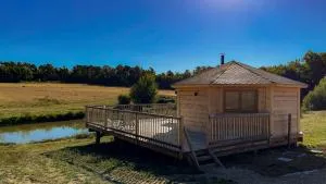 kotas au bord de l'eau Les loges du temps a Lunas - Bosset