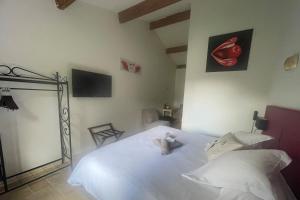 Hotels Logis Hotel Restaurant Le Domaine de la Regaliere : photos des chambres