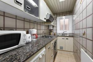Apartment close to FC Barcelona stadium Camp Nou