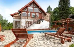 Awesome Home In Novo Zvecevo With Sauna - Orljavac