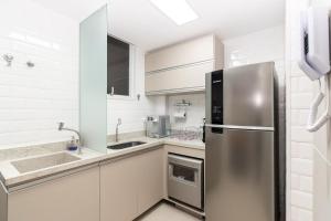 Apartamento decorado a 350m da Praia | SF 159102