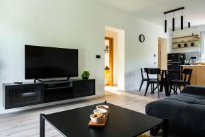 Lumos Residence - Free private parking