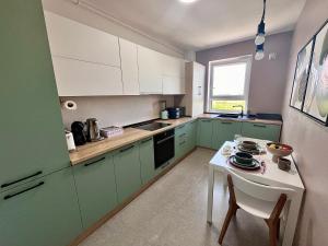 FLH - Best View Elegance with Balcony & Free Parking