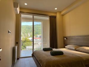 Gonio N305 Sea and Mountain view 2 Bedroom Terrace