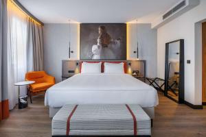 Premium Double Room with Courtyard View room in Park Plaza Berlin Kudamm
